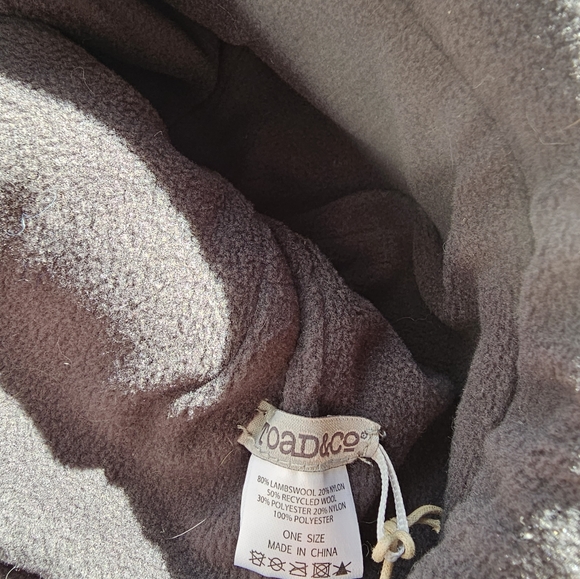 Toad & Co beanie stocking cap hat - Picture 2 of 3